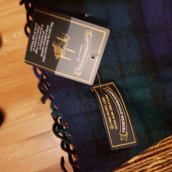 Scarf - Picture 3 of 4